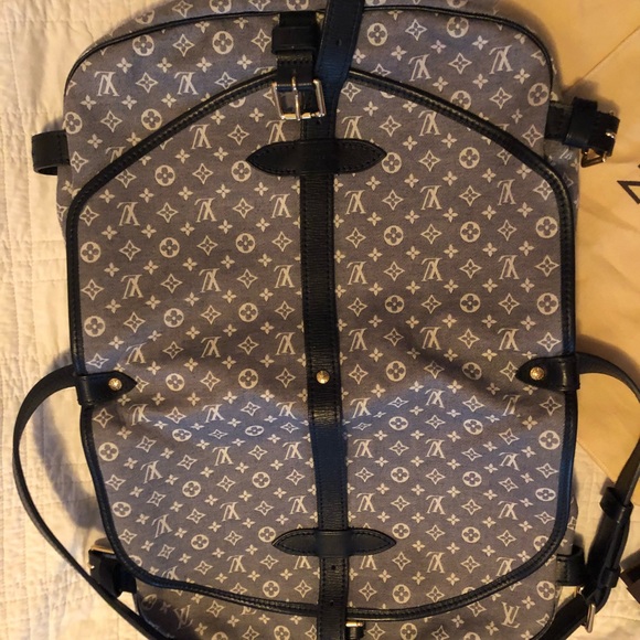 LV Saumur 30 (like new)-excellent condition - Picture 4 of 8